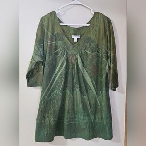 18/20 Fashion Bug Women's 3/4 Sleeve V-neck Top